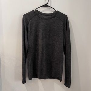 black lululemon metal vent tech ls